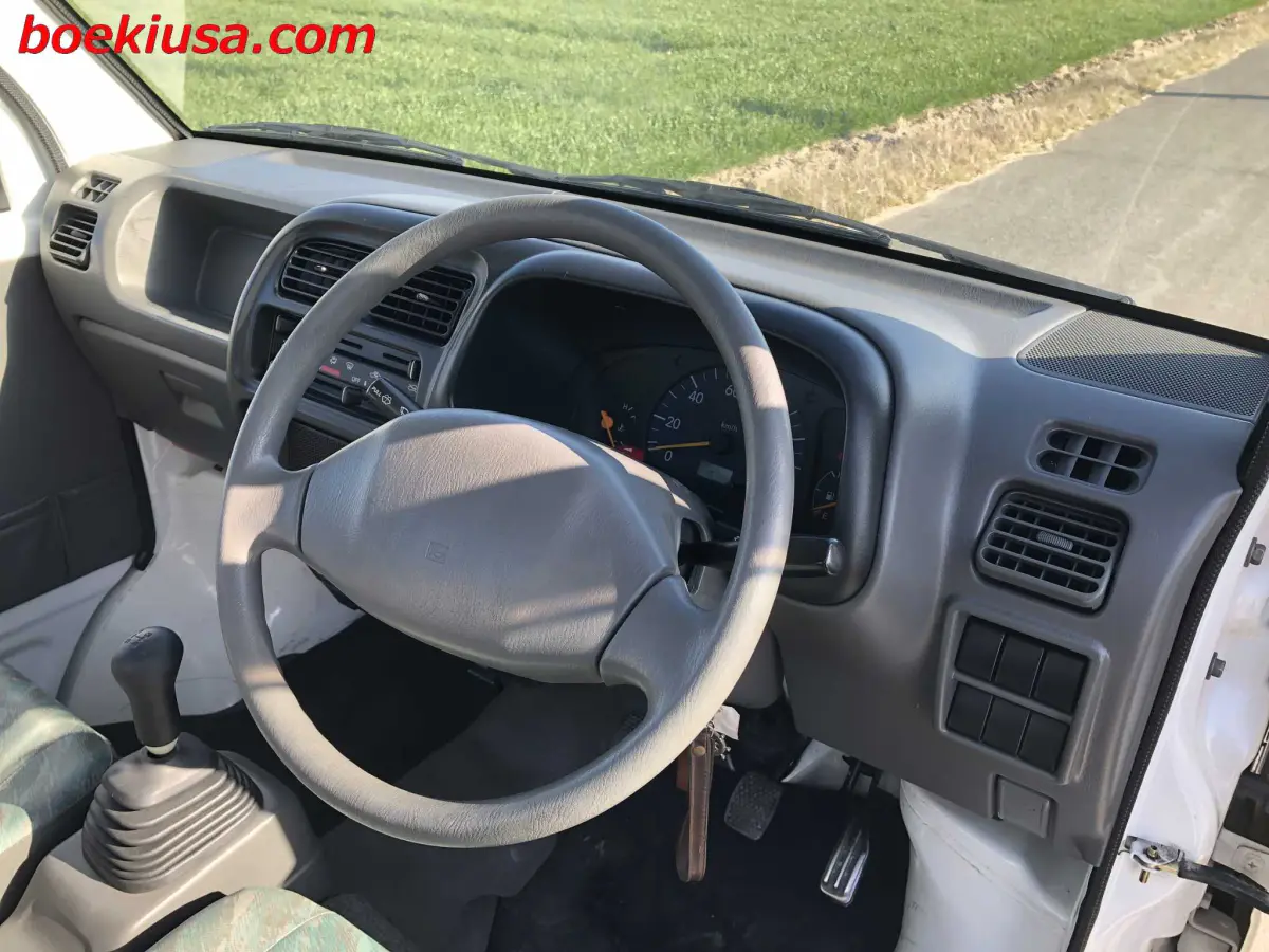 2000 Suzuki Carry, a white Kei Truck, for sale at Boeki USA in Paterson, NJ (photo 13 of 20)