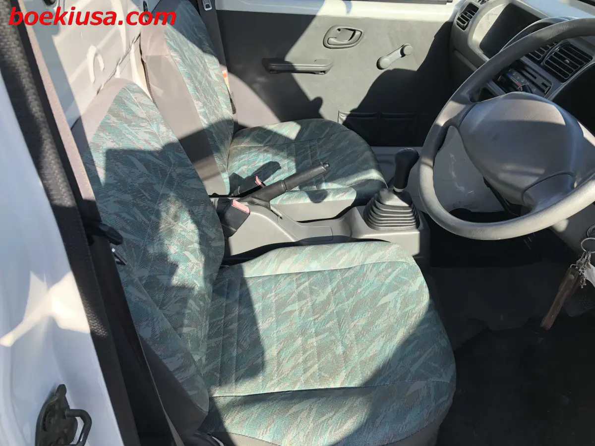 2000 Suzuki Carry, a white Kei Truck, for sale at Boeki USA in Paterson, NJ (photo 14 of 20)