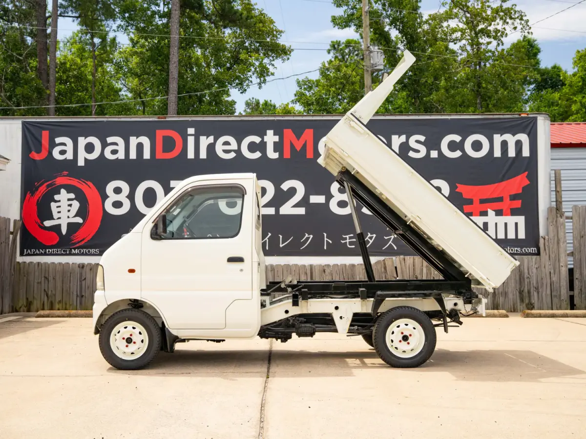 2000 Suzuki Carry Scissor / Dump Bed, a white Kei Truck, for sale at Japan Direct Motors in Irmo, SC (photo 12 of 15)