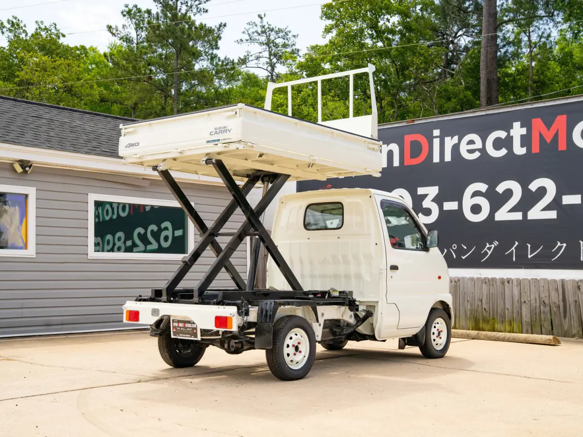 2000 Suzuki Carry Scissor / Dump Bed, a white Kei Truck, for sale at Japan Direct Motors in Irmo, SC (photo 8 of 15)