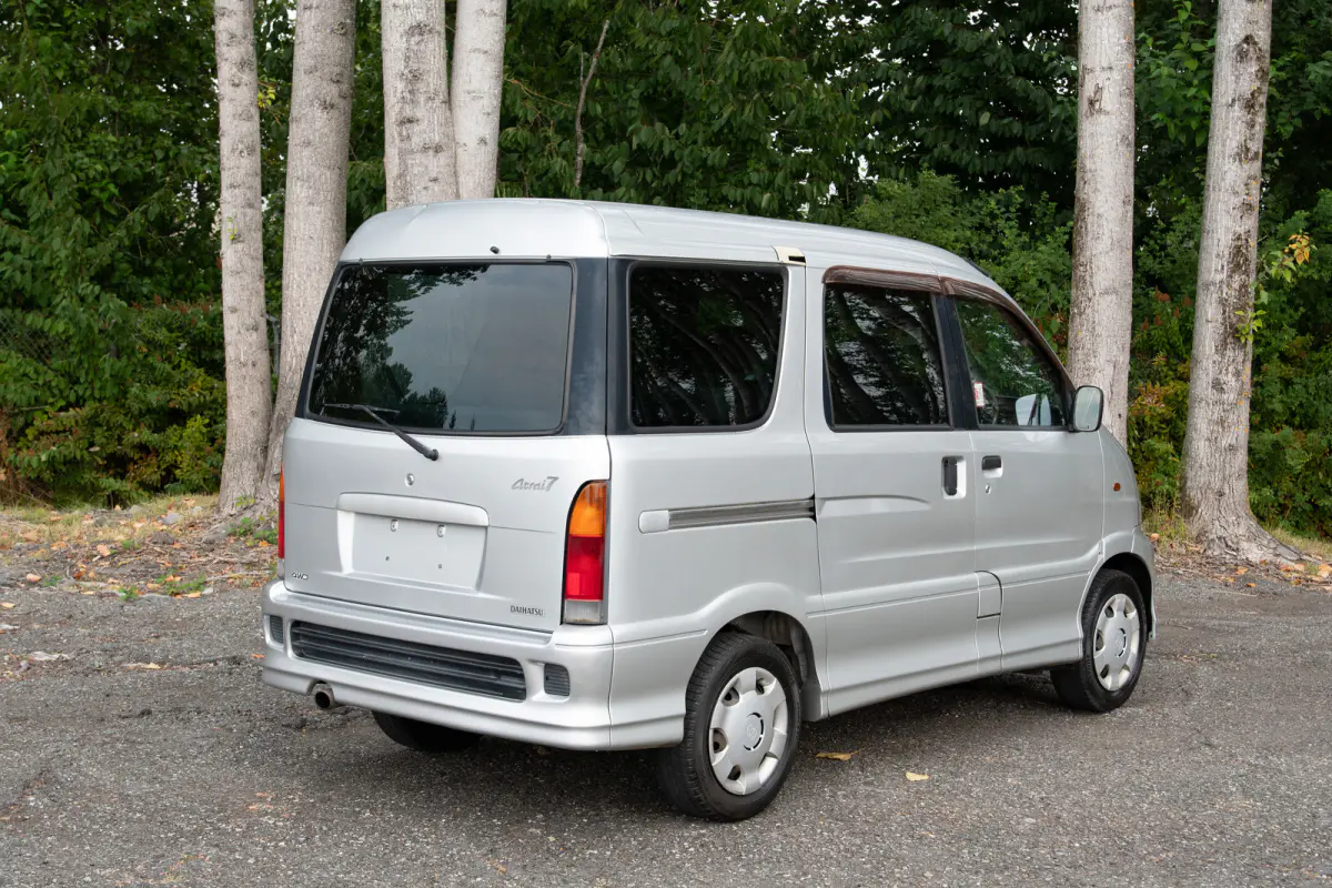 2001 Daihatsu Atrai 7 4WD, a Kei Van, for sale at The Import Guys in Ferndale, WA (photo 6 of 15)
