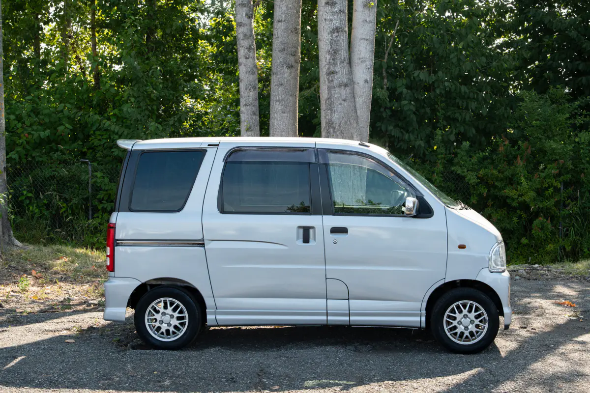 2001 Daihatsu Atrai Custom Turbo, a Kei Van, for sale at The Import Guys in Ferndale, WA (photo 8 of 13)