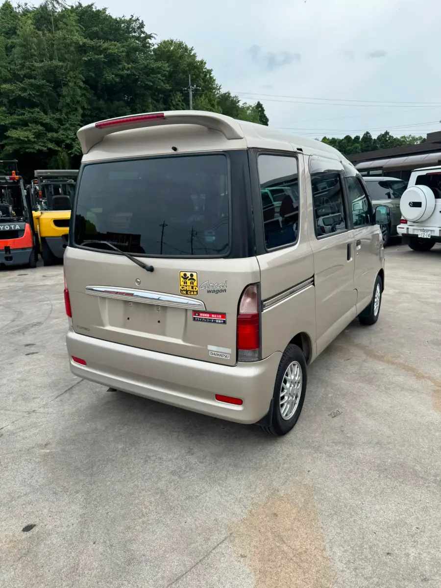 2001 Daihatsu Atrai Wagon, a Kei Van, for sale at Skyline Kei Trucks in Houston, TX (photo 4 of 15)