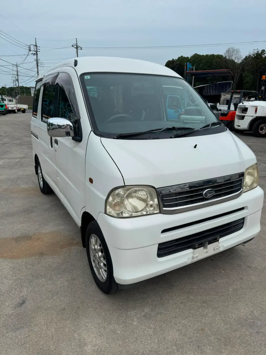 2001 Daihatsu Atrai Wagon Turbo, a white Kei Van, for sale at Skyline Kei Trucks in Houston, TX (photo 2 of 12)