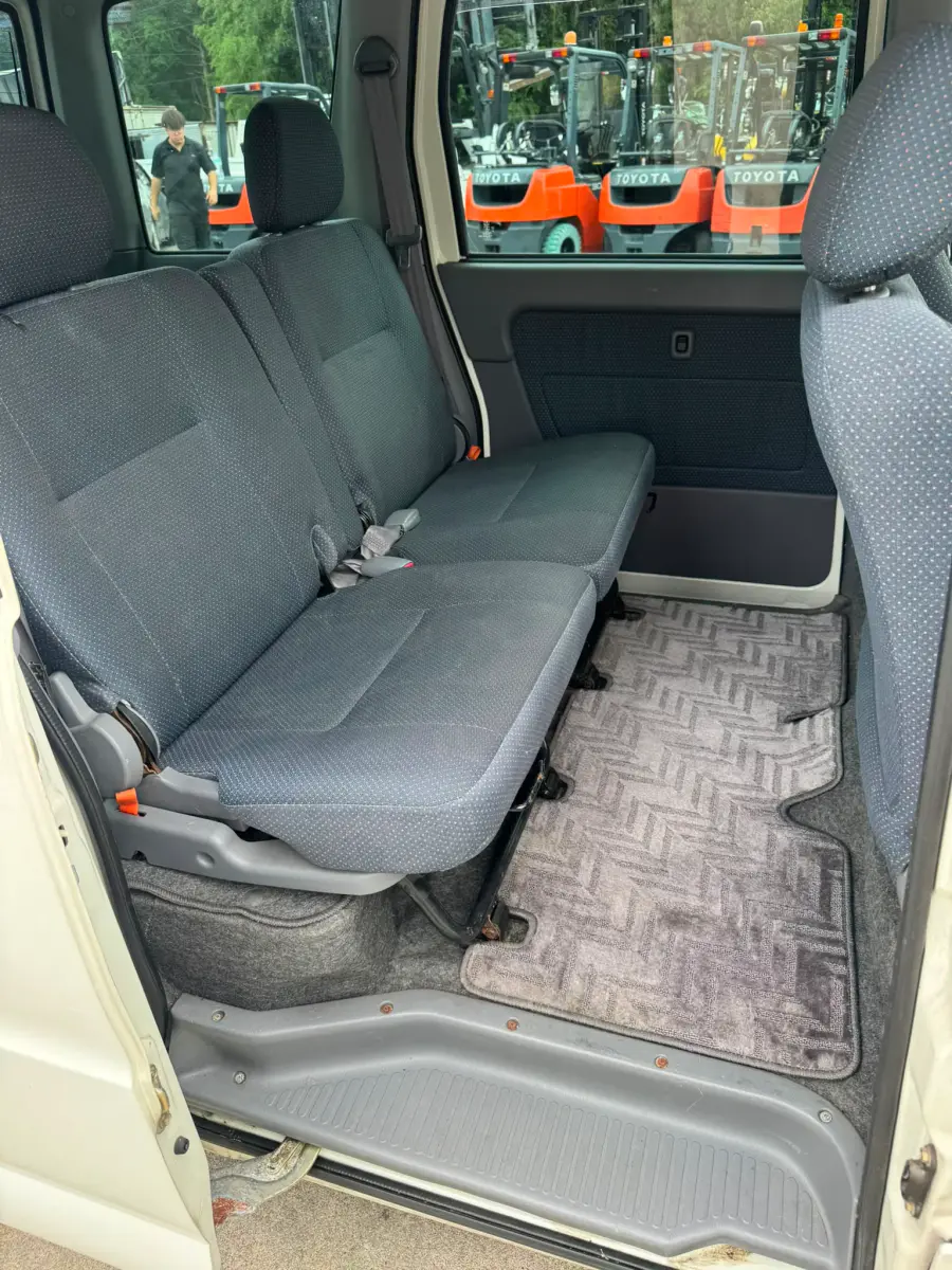 2001 Daihatsu Atrai Wagon Turbo, a white Kei Van, for sale at Skyline Kei Trucks in Houston, TX (photo 6 of 12)