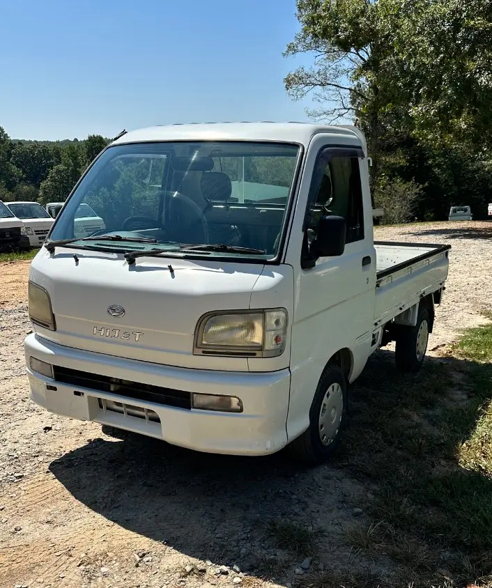 2001 Daihatsu Hijet 4WD, a white Kei Truck, for sale at Mayberry Mini Trucks in Mount Airy, NC (photo 1 of 15)