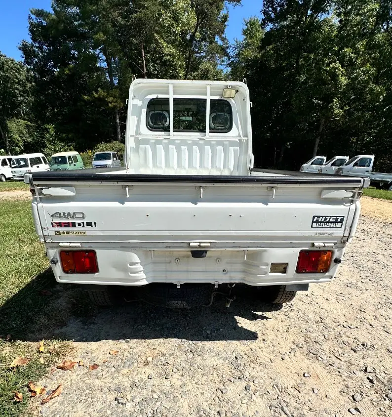 2001 Daihatsu Hijet 4WD, a white Kei Truck, for sale at Mayberry Mini Trucks in Mount Airy, NC (photo 6 of 15)
