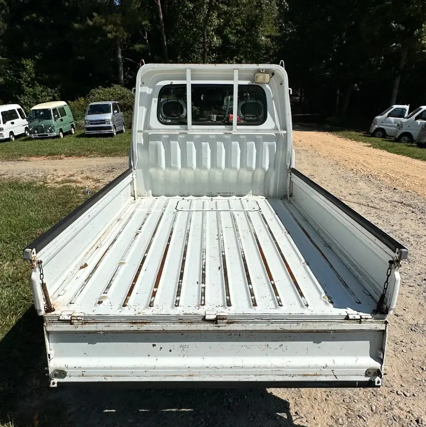 2001 Daihatsu Hijet 4WD, a white Kei Truck, for sale at Mayberry Mini Trucks in Mount Airy, NC (photo 7 of 15)