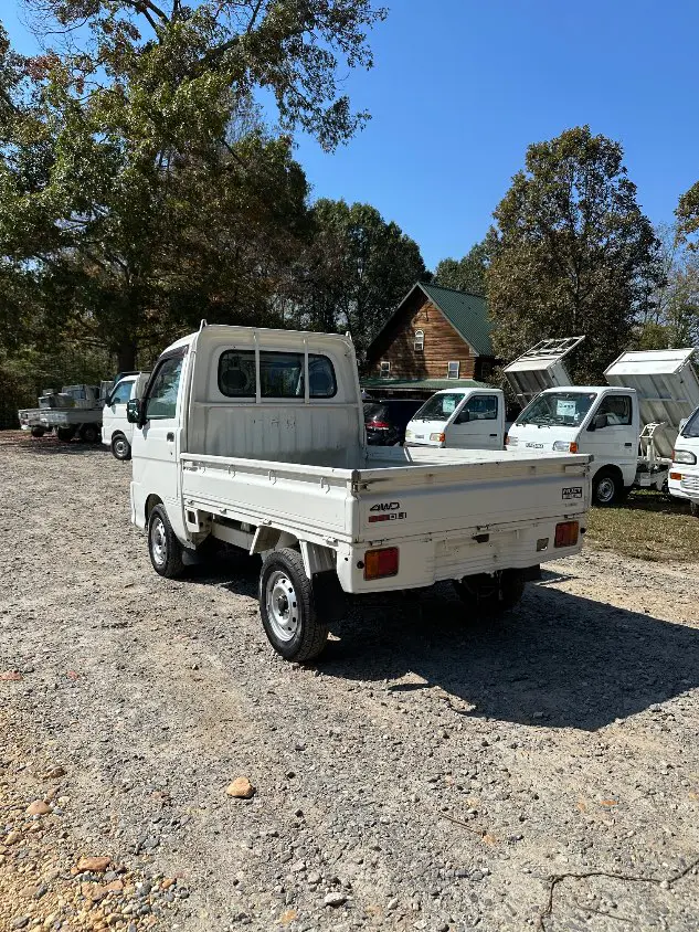 2001 Daihatsu Hijet 4WD, a white Kei Truck, for sale at Mayberry Mini Trucks in Mount Airy, NC (photo 12 of 20)