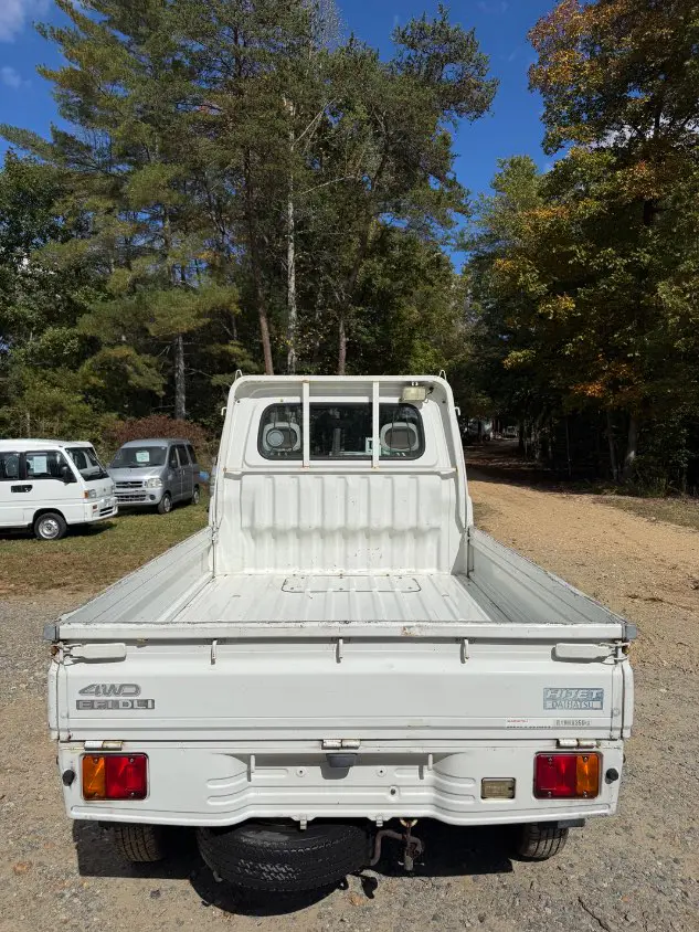 2001 Daihatsu Hijet 4WD, a white Kei Truck, for sale at Mayberry Mini Trucks in Mount Airy, NC (photo 6 of 15)