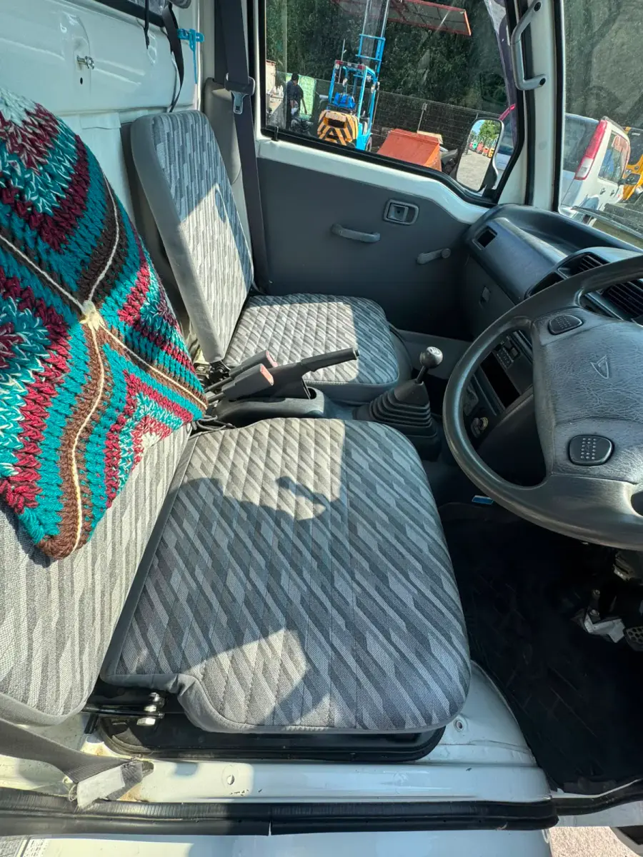 2001 Daihatsu Hijet 4x4 M/T, a white Kei Truck, for sale at Skyline Kei Trucks in Houston, TX (photo 8 of 13)