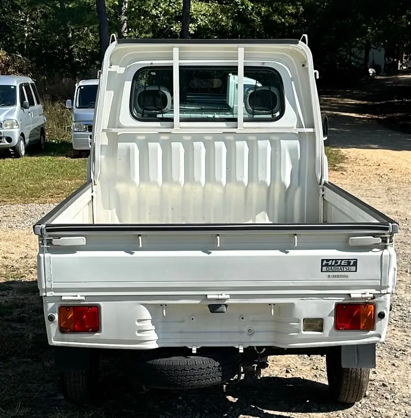 2001 Daihatsu Hijet, a white Kei Truck, for sale at Mayberry Mini Trucks in Mount Airy, NC (photo 6 of 18)