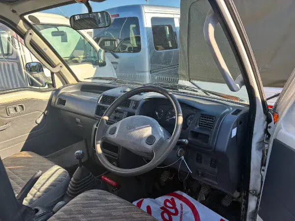 2001 Daihatsu Hijet Low Dump, a Kei Truck, for sale at Weatherford Mini Trucks in Weatherford, TX (photo 8 of 9)
