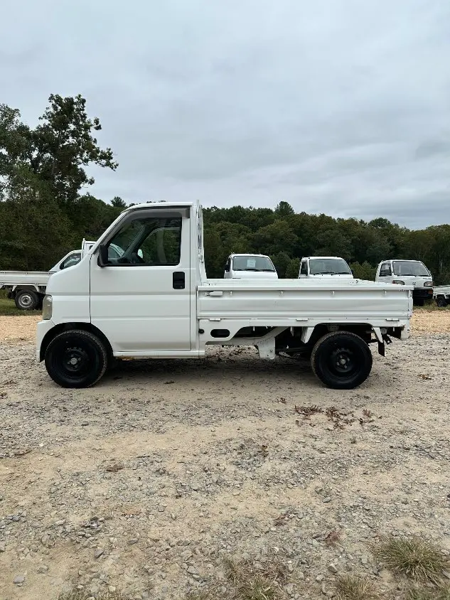 2001 Honda Acty 4WD, a white Kei Truck, for sale at Mayberry Mini Trucks in Mount Airy, NC (photo 12 of 20)