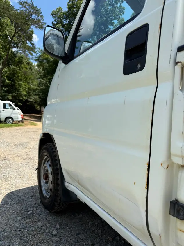 2001 Honda Acty 4WD, a white Kei Truck, for sale at Mayberry Mini Trucks in Mount Airy, NC (photo 19 of 20)