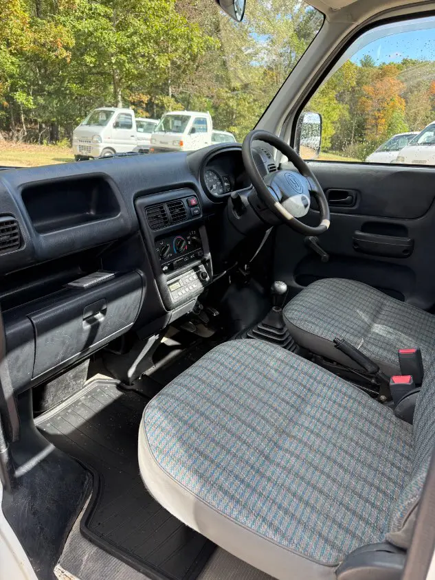 2001 Honda Acty 4WD, a white Kei Truck, for sale at Mayberry Mini Trucks in Mount Airy, NC (photo 11 of 17)