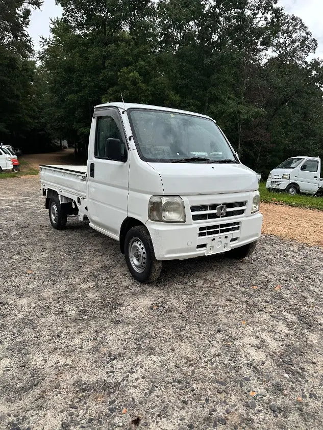 2001 Honda Acty 4WD, a white Kei Truck, for sale at Mayberry Mini Trucks in Mount Airy, NC (photo 5 of 20)