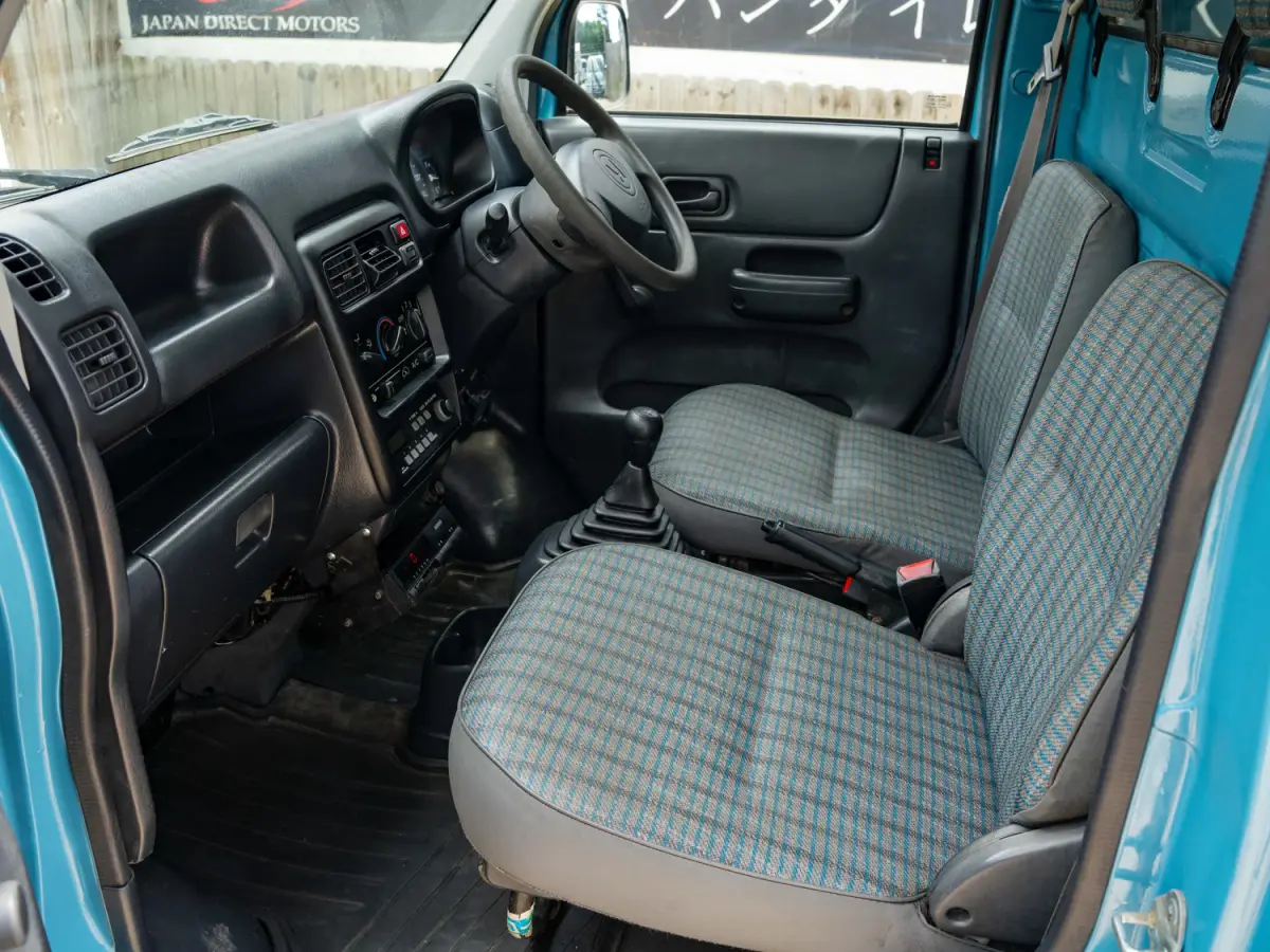 2001 Honda Acty Refrigerated Box Truck, a blue Kei Truck, for sale at Japan Direct Motors in Irmo, SC (photo 13 of 18)