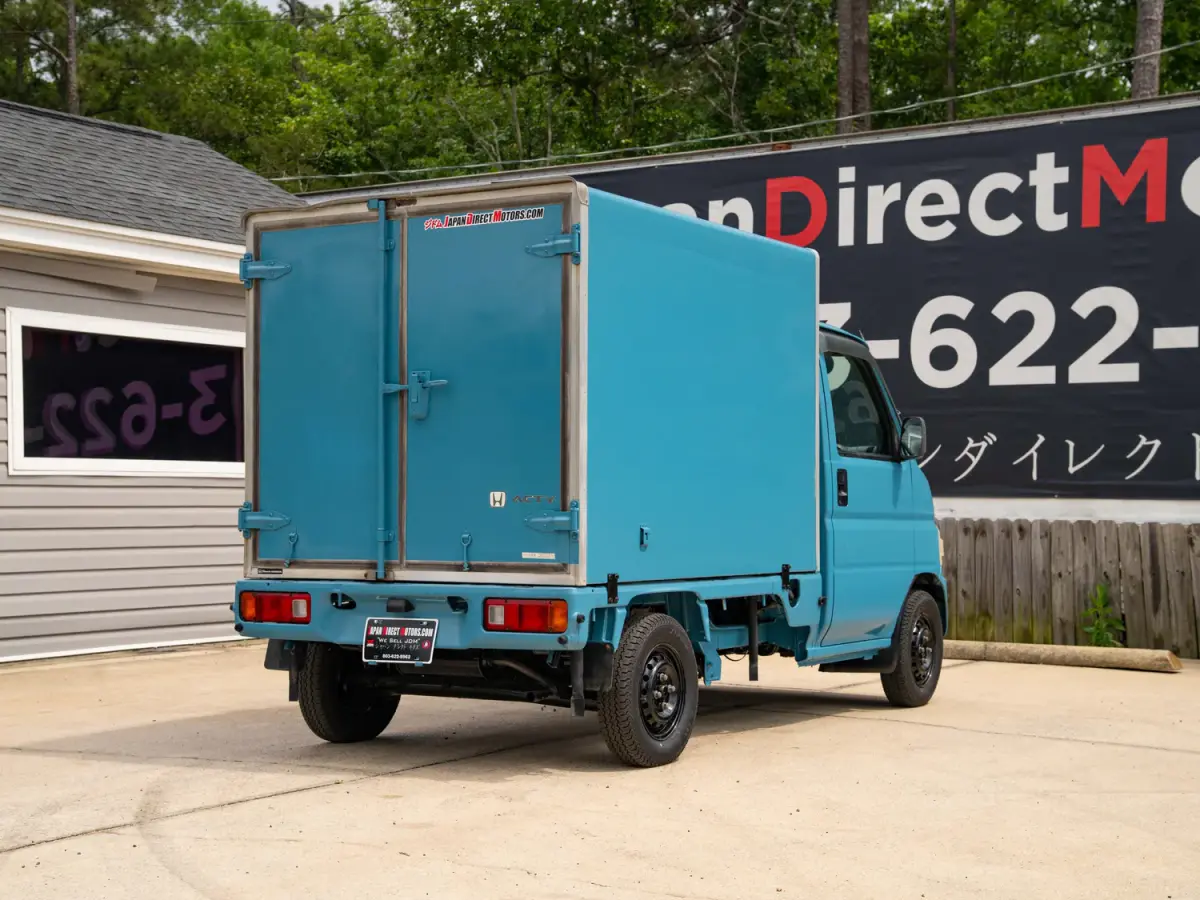 2001 Honda Acty Refrigerated Box Truck, a blue Kei Truck, for sale at Japan Direct Motors in Irmo, SC (photo 7 of 18)