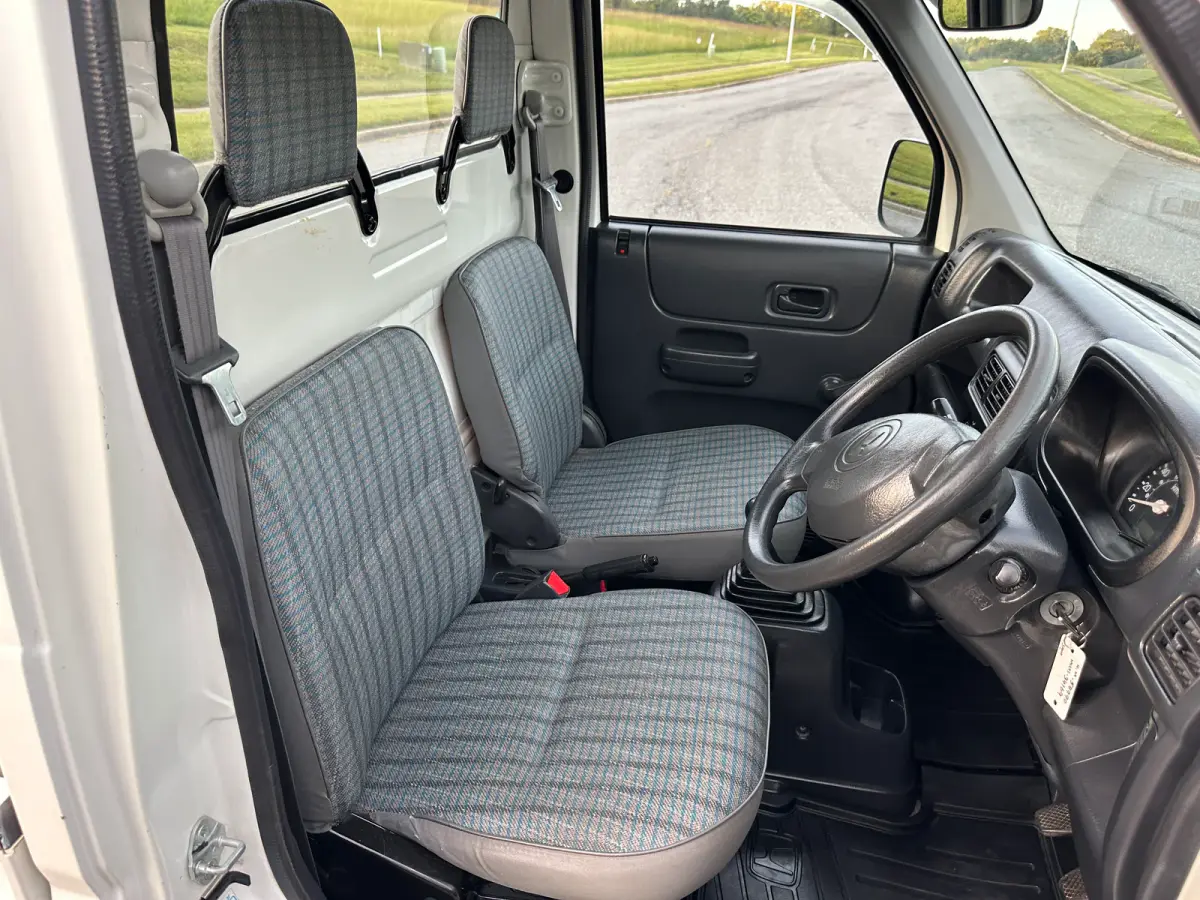 2001 Honda Acty SDX 4WD, a Kei Truck, for sale at Tokyo Motors DC in Boyds, MD (photo 11 of 15)