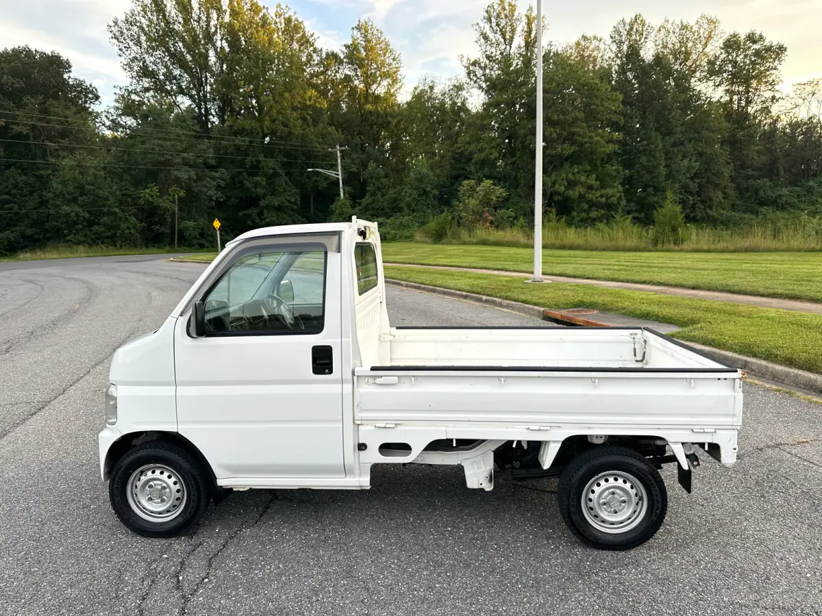 2001 Honda Acty SDX 4WD, a Kei Truck, for sale at Tokyo Motors DC in Boyds, MD (photo 3 of 15)