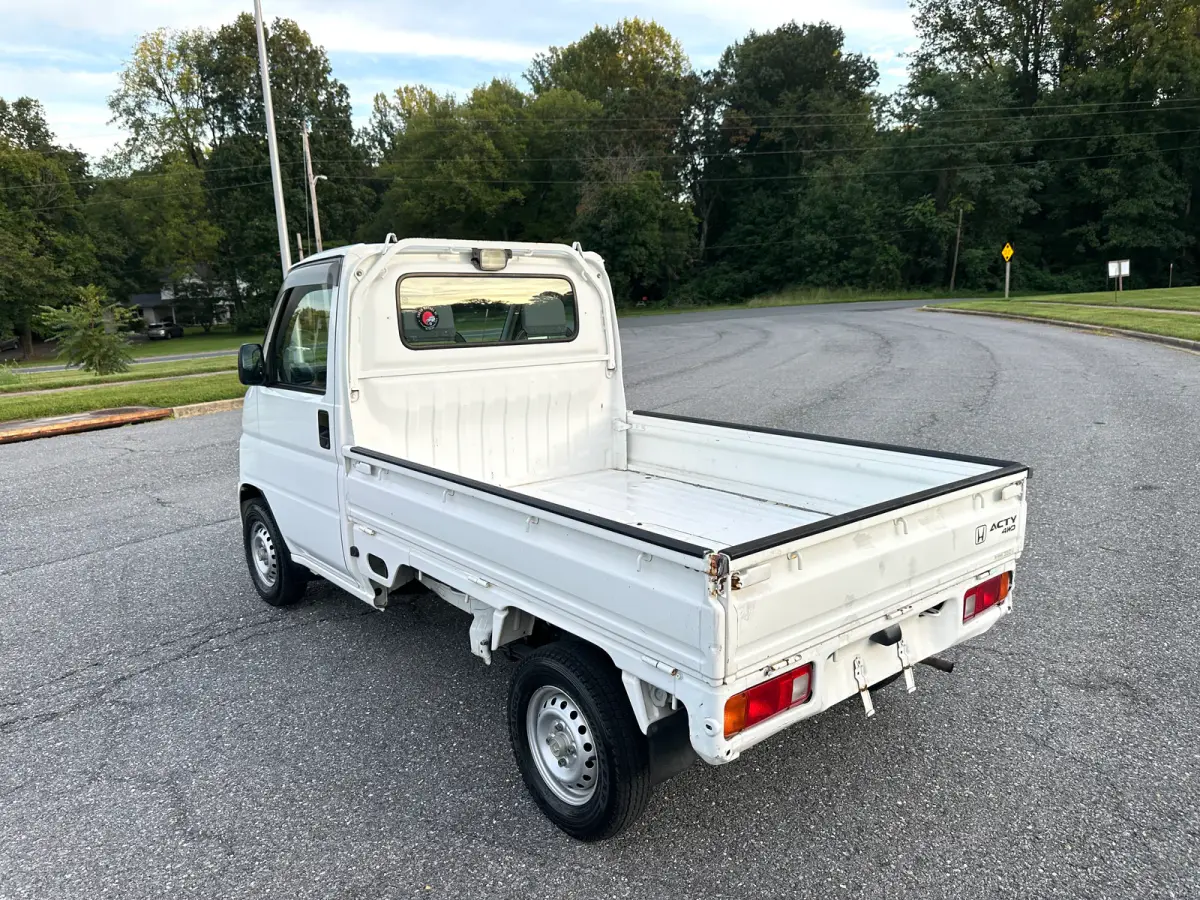 2001 Honda Acty SDX 4WD, a Kei Truck, for sale at Tokyo Motors DC in Boyds, MD (photo 4 of 15)