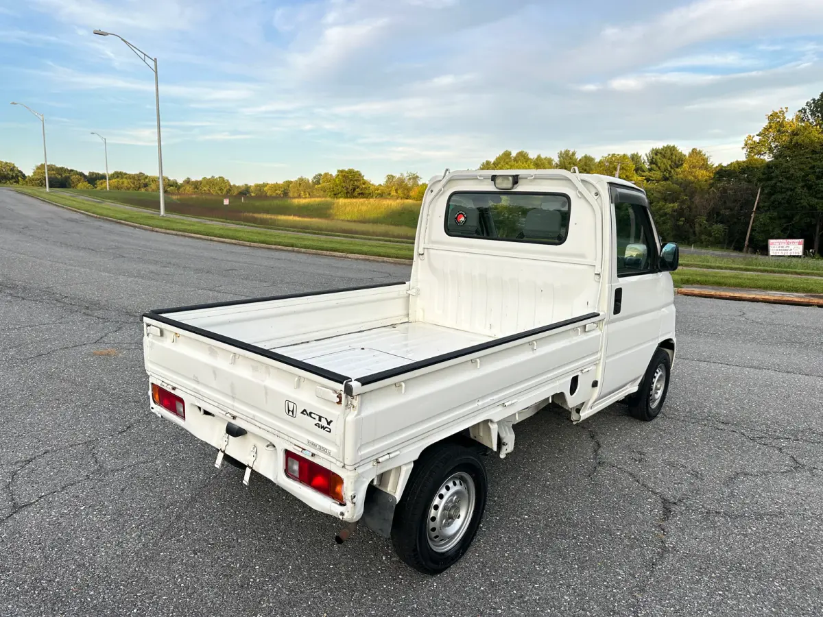 2001 Honda Acty SDX 4WD, a Kei Truck, for sale at Tokyo Motors DC in Boyds, MD (photo 6 of 15)