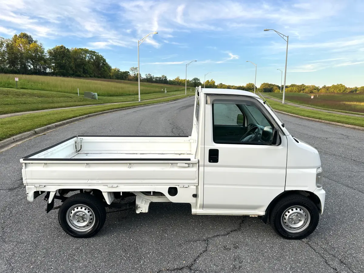 2001 Honda Acty SDX 4WD, a Kei Truck, for sale at Tokyo Motors DC in Boyds, MD (photo 7 of 15)