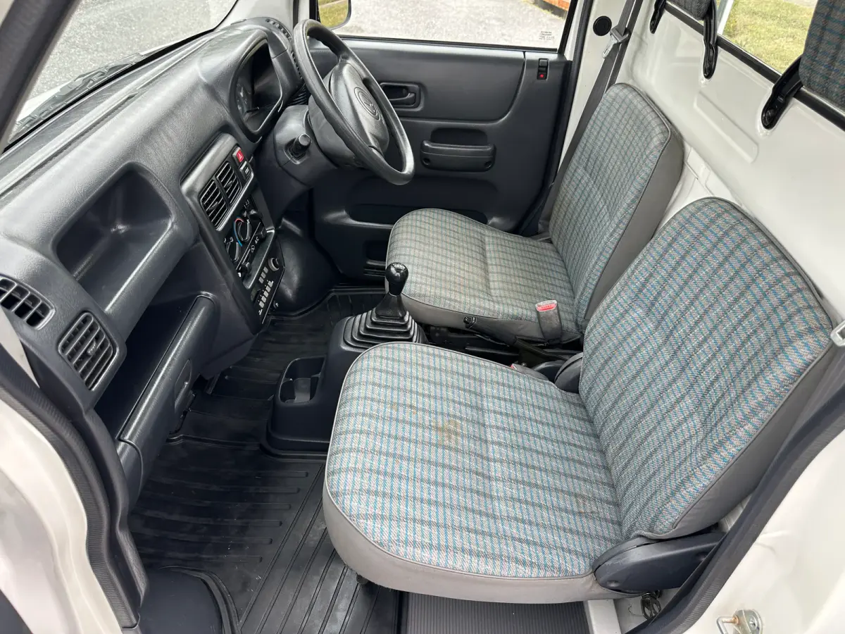 2001 Honda Acty SDX 4WD, a Kei Truck, for sale at Tokyo Motors DC in Boyds, MD (photo 12 of 17)