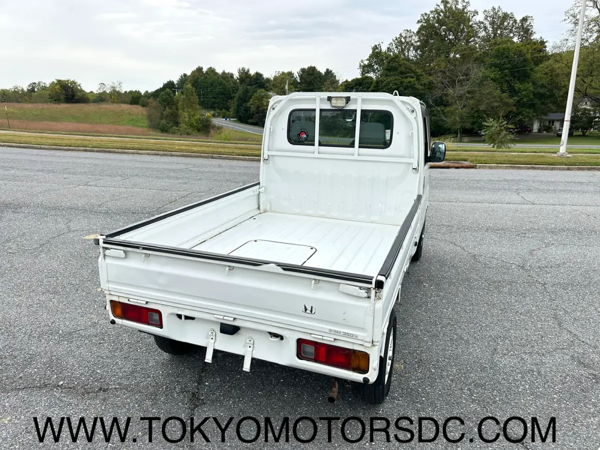 2001 Honda Acty SDX 4WD, a Kei Truck, for sale at Tokyo Motors DC in Boyds, MD (photo 5 of 17)