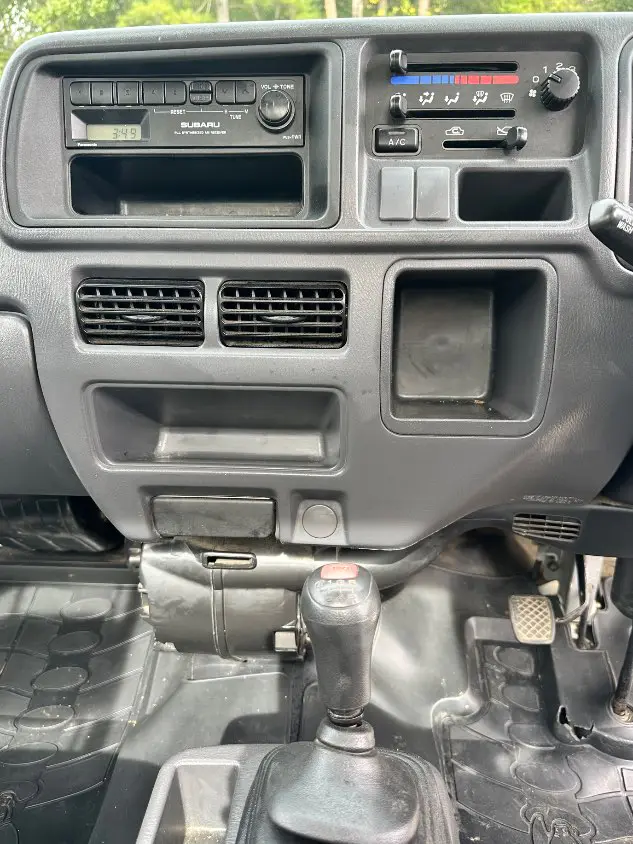 2001 Subaru Sambar 4WD, a white Kei Truck, for sale at Mayberry Mini Trucks in Mount Airy, NC (photo 10 of 17)