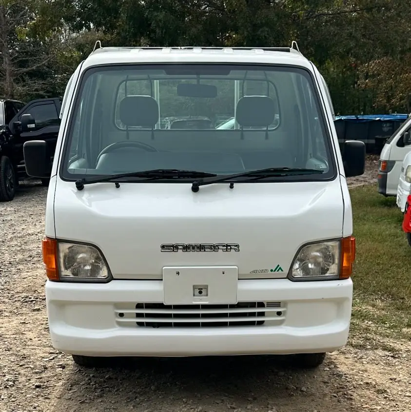 2001 Subaru Sambar 4WD, a white Kei Truck, for sale at Mayberry Mini Trucks in Mount Airy, NC (photo 2 of 17)