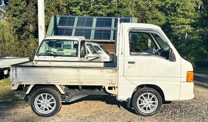 2001 Subaru Sambar 4WD, a white Kei Truck, for sale at Mayberry Mini Trucks in Mount Airy, NC (photo 3 of 12)