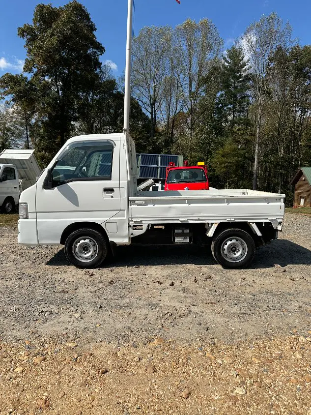 2001 Subaru Sambar 4WD, a white Kei Truck, for sale at Mayberry Mini Trucks in Mount Airy, NC (photo 13 of 20)
