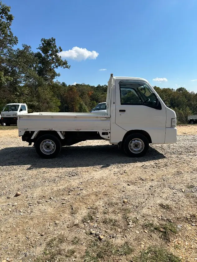 2001 Subaru Sambar 4WD, a white Kei Truck, for sale at Mayberry Mini Trucks in Mount Airy, NC (photo 6 of 20)