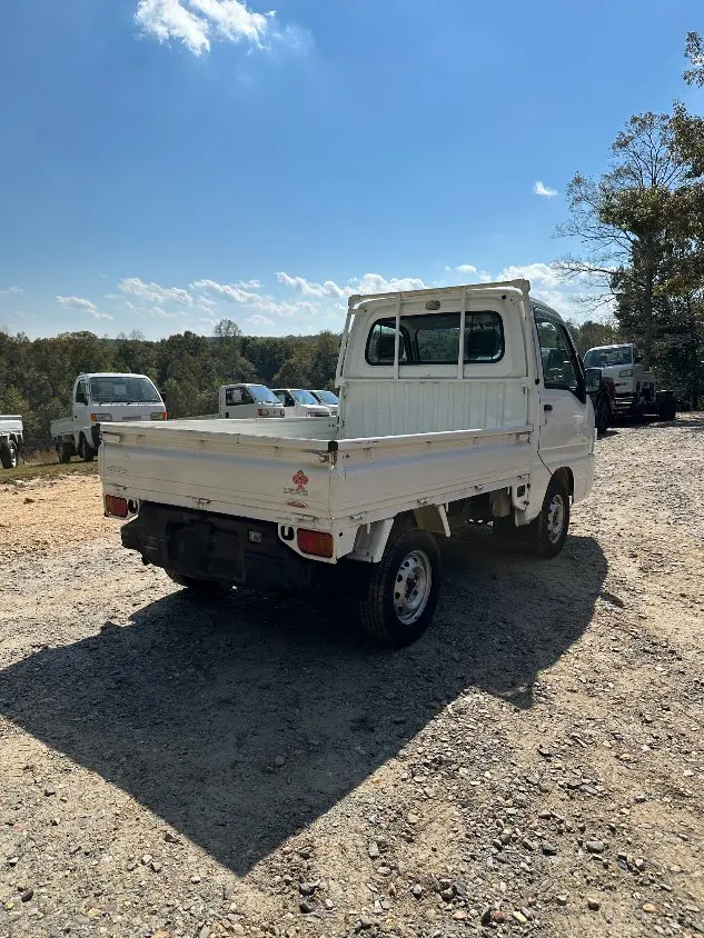 2001 Subaru Sambar 4WD, a white Kei Truck, for sale at Mayberry Mini Trucks in Mount Airy, NC (photo 7 of 20)