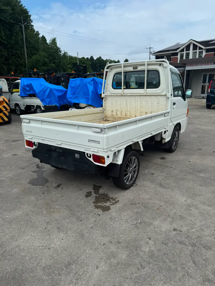 2001 Subaru Sambar 4x4, a white Kei Truck, for sale at Skyline Kei Trucks in Houston, TX (photo 4 of 15)