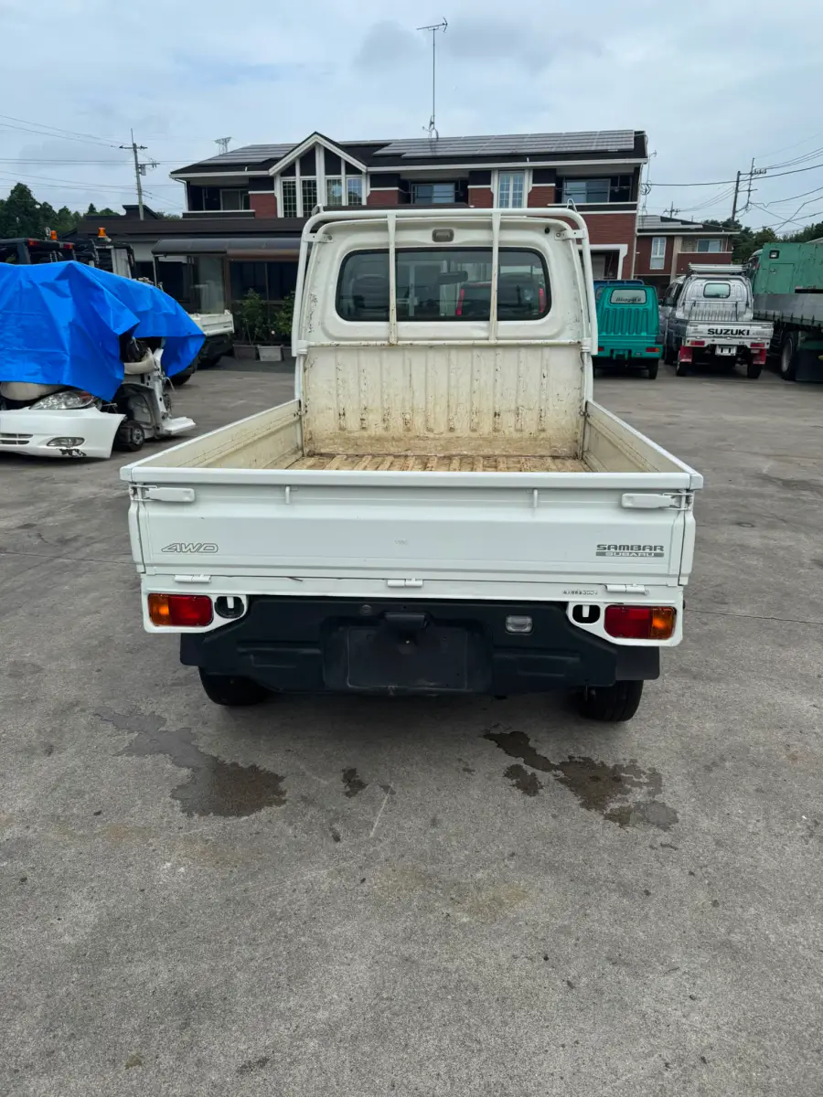 2001 Subaru Sambar 4x4, a white Kei Truck, for sale at Skyline Kei Trucks in Houston, TX (photo 5 of 15)