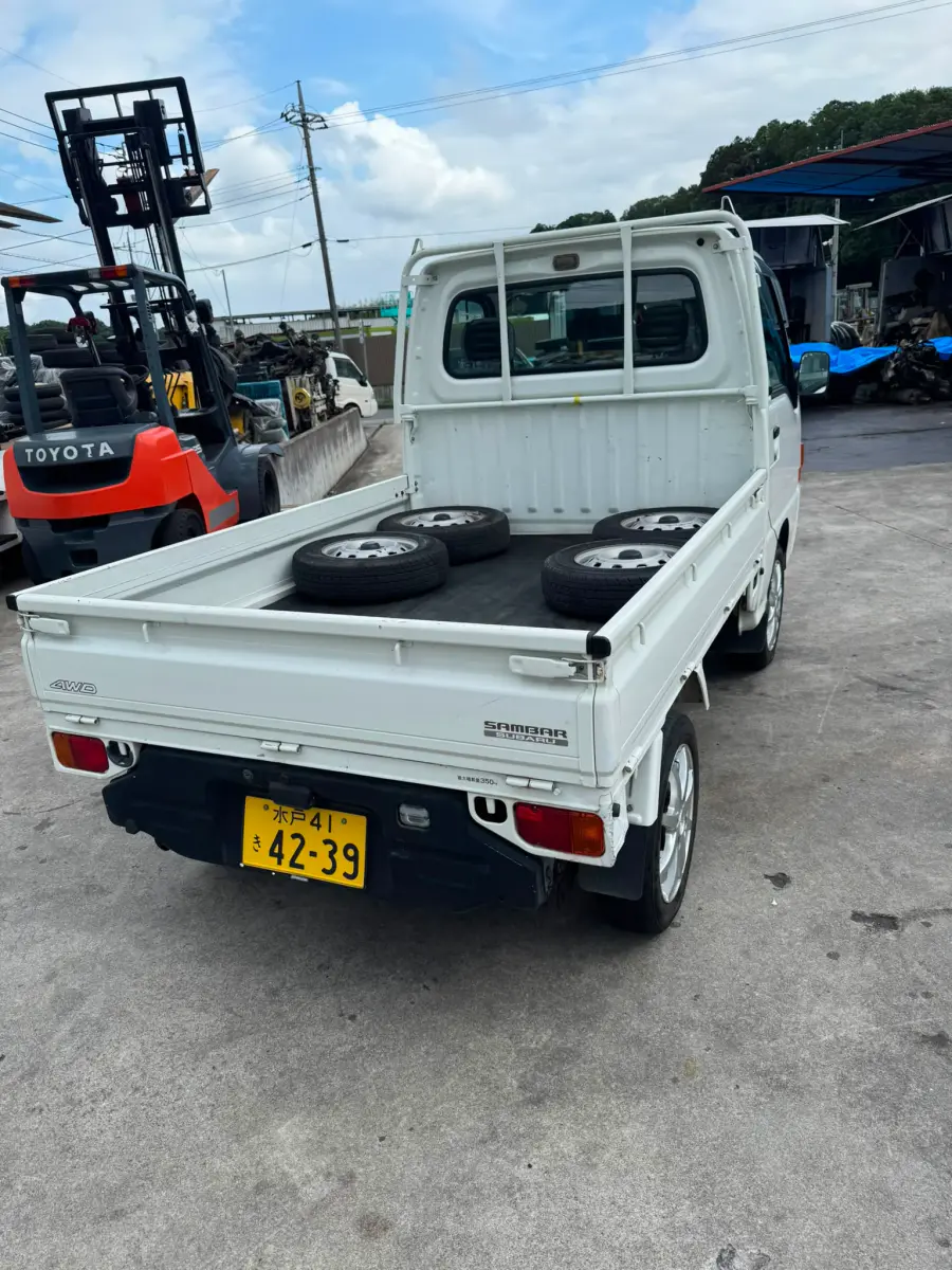 2001 Subaru Sambar 4x4, a white Kei Truck, for sale at Skyline Kei Trucks in Houston, TX (photo 5 of 9)