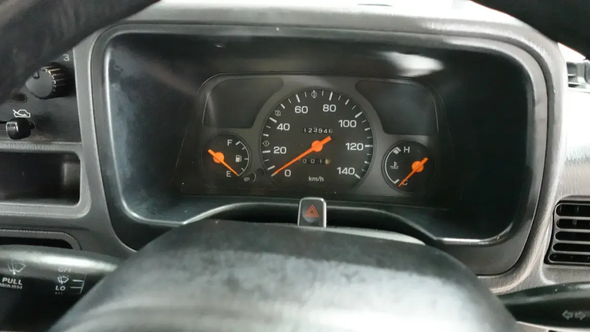 2001 Subaru Sambar Mini Kei Truck, for sale at JDM Drive in San Antonio, TX (photo 12 of 14)