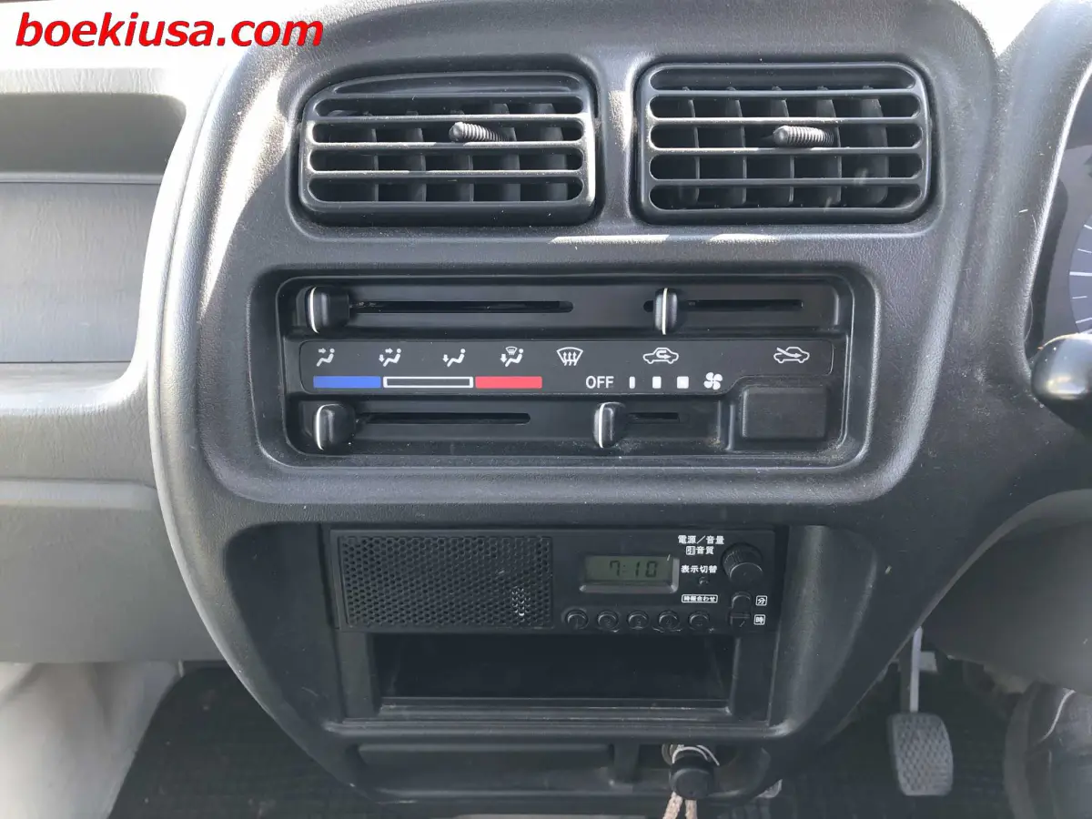 2001 Suzuki Carry 4x4, a white Kei Truck, for sale at Boeki USA in Paterson, NJ (photo 17 of 20)