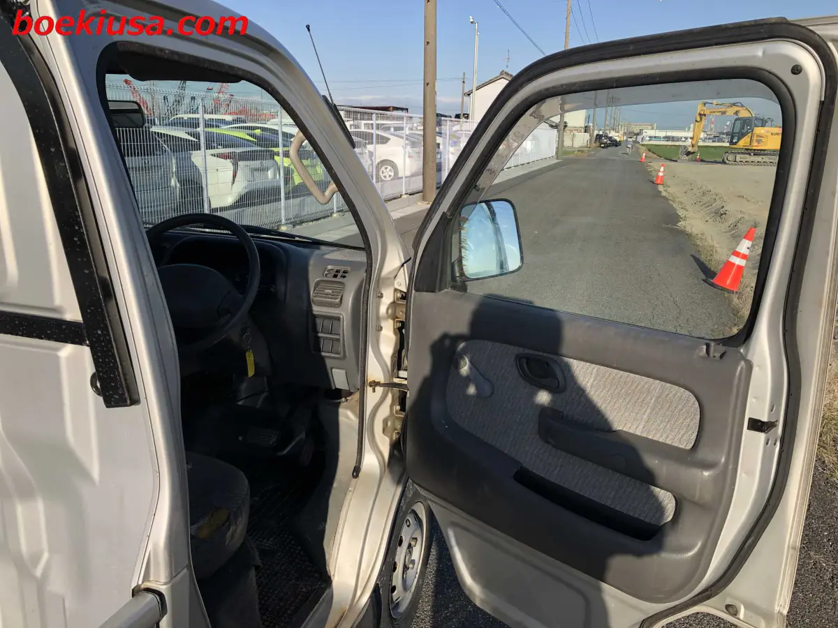 2001 Suzuki Carry, a silver Kei Truck, for sale at Boeki USA in Paterson, NJ (photo 12 of 20)