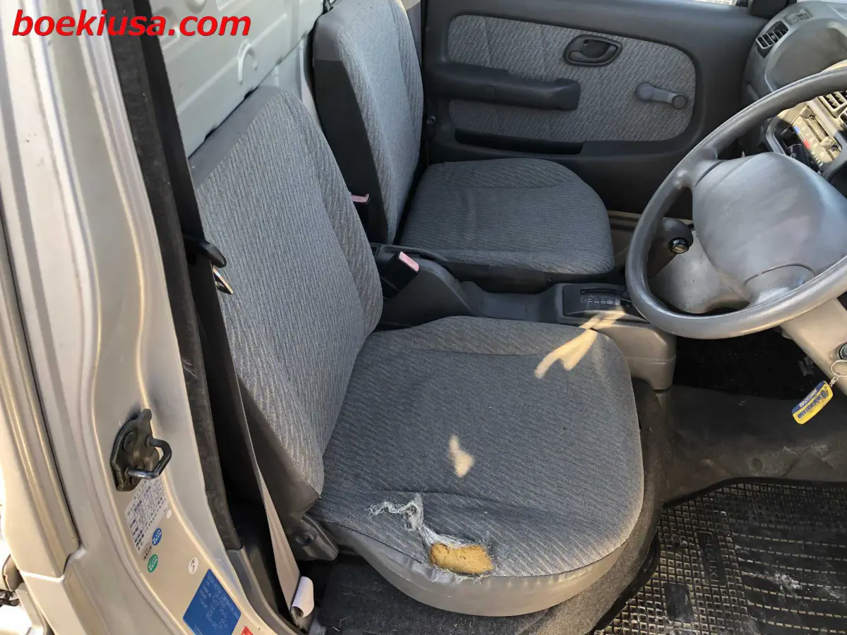 2001 Suzuki Carry, a silver Kei Truck, for sale at Boeki USA in Paterson, NJ (photo 14 of 20)