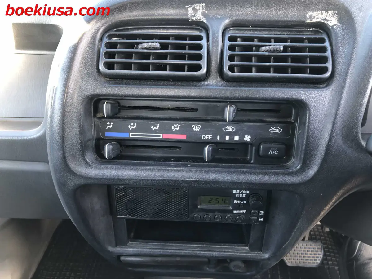 2001 Suzuki Carry, a silver Kei Truck, for sale at Boeki USA in Paterson, NJ (photo 17 of 20)