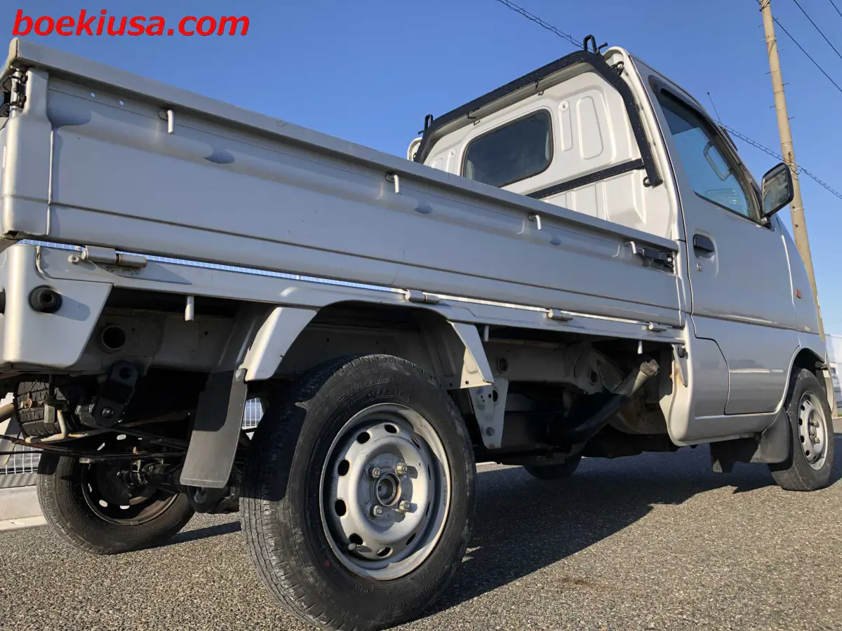 2001 Suzuki Carry, a silver Kei Truck, for sale at Boeki USA in Paterson, NJ (photo 6 of 20)