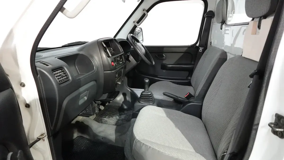 2001 Suzuki Carry Kei Truck, for sale at JDM Drive in San Antonio, TX (photo 12 of 14)