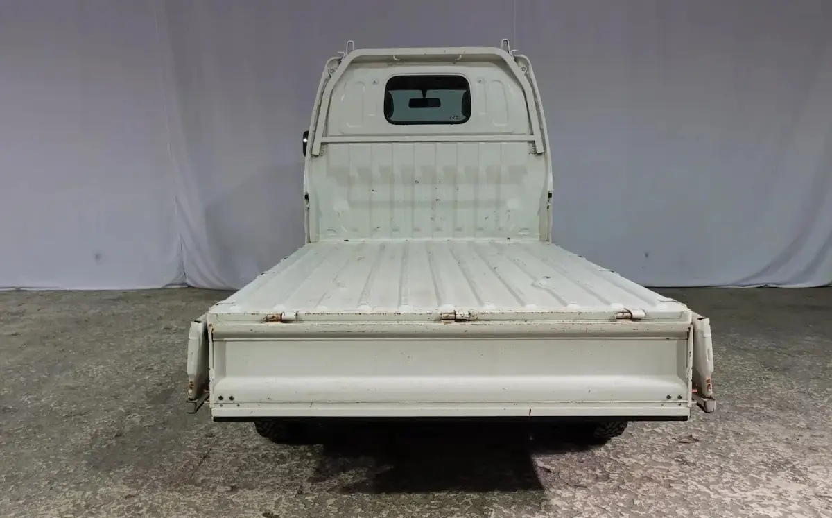 2001 Suzuki Carry Kei Truck, for sale at JDM Drive in San Antonio, TX (photo 7 of 14)