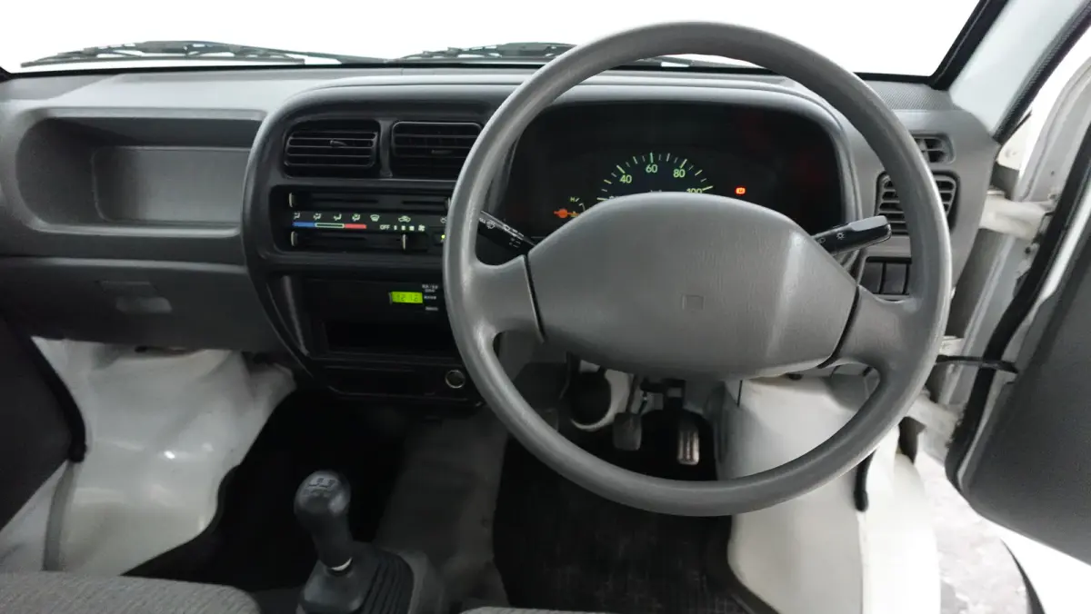 2001 Suzuki Carry Mini Kei Truck, for sale at JDM Drive in San Antonio, TX (photo 11 of 15)