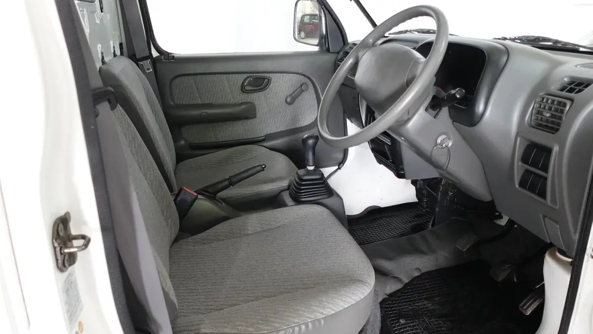 2001 Suzuki Carry Mini Kei Truck, for sale at JDM Drive in San Antonio, TX (photo 12 of 15)