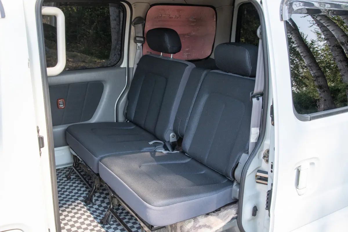 2001 Suzuki Every Joypop Turbo Sport, a Kei Van, for sale at The Import Guys in Ferndale, WA (photo 11 of 12)